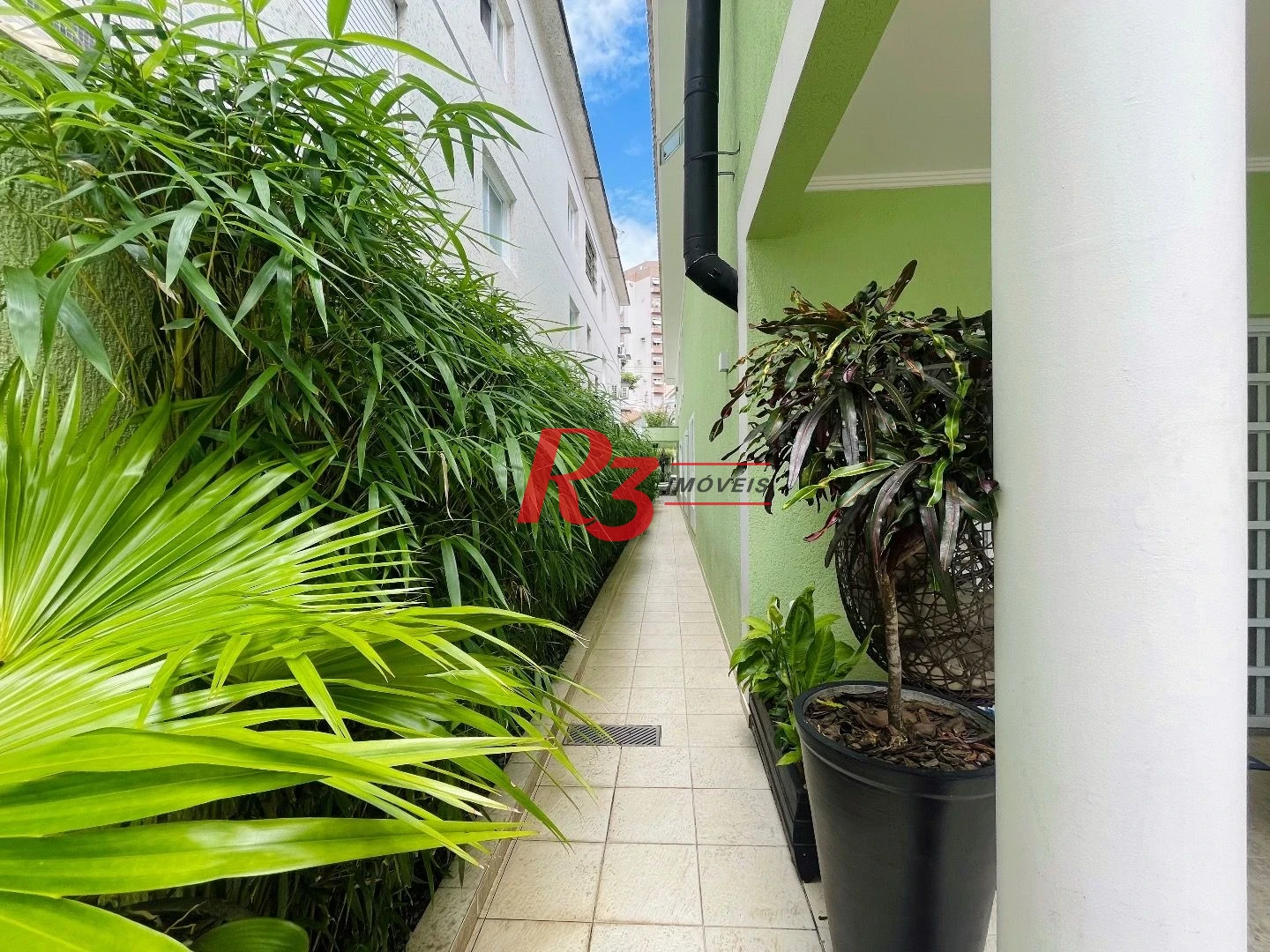 Sobrado à venda, 457 m² por R$ 6.500.000,00 - Gonzaga - Santos/SP