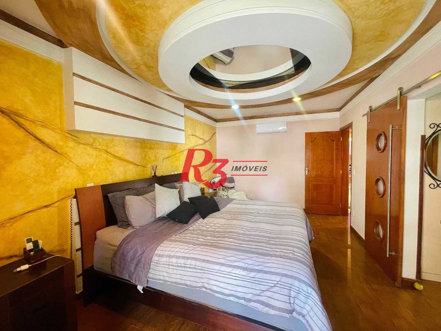 Sobrado à venda, 457 m² por R$ 6.500.000,00 - Gonzaga - Santos/SP