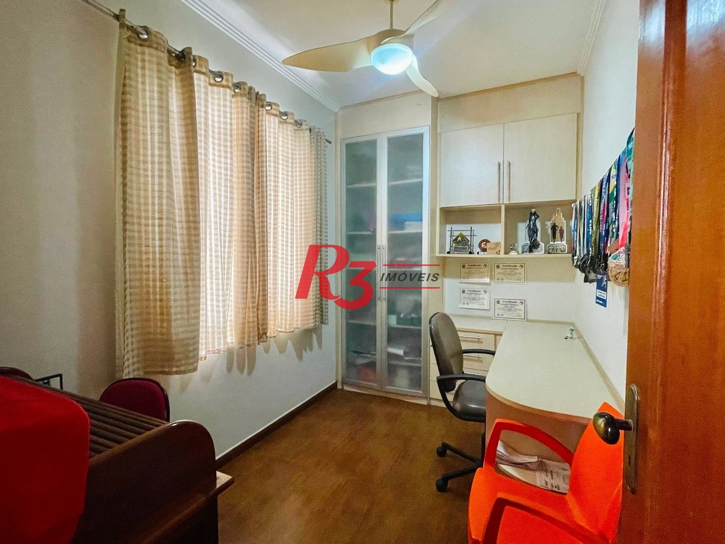Sobrado à venda, 457 m² por R$ 6.500.000,00 - Gonzaga - Santos/SP