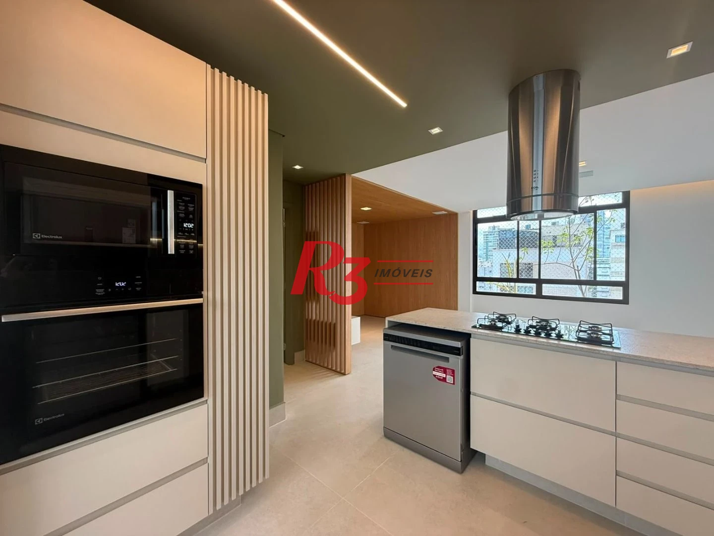 Apartamento com 3 dormitórios à venda, 93 m² por R$ 1.630.000,00 - Boqueirão - Santos/SP