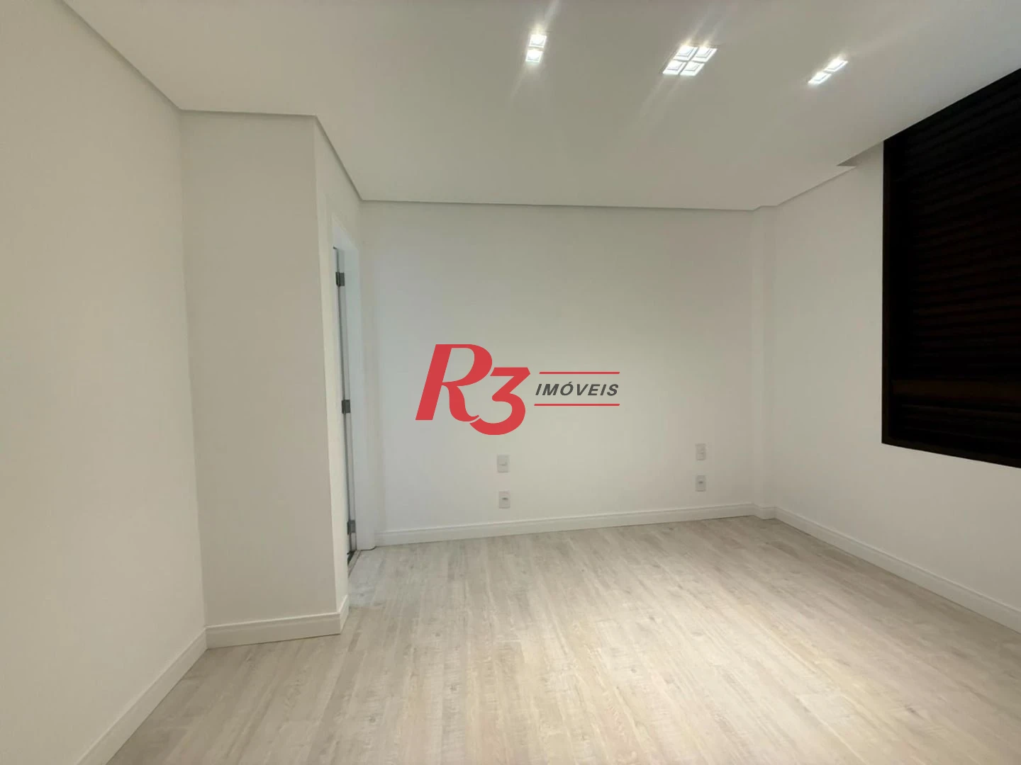 Apartamento com 3 dormitórios à venda, 93 m² por R$ 1.630.000,00 - Boqueirão - Santos/SP