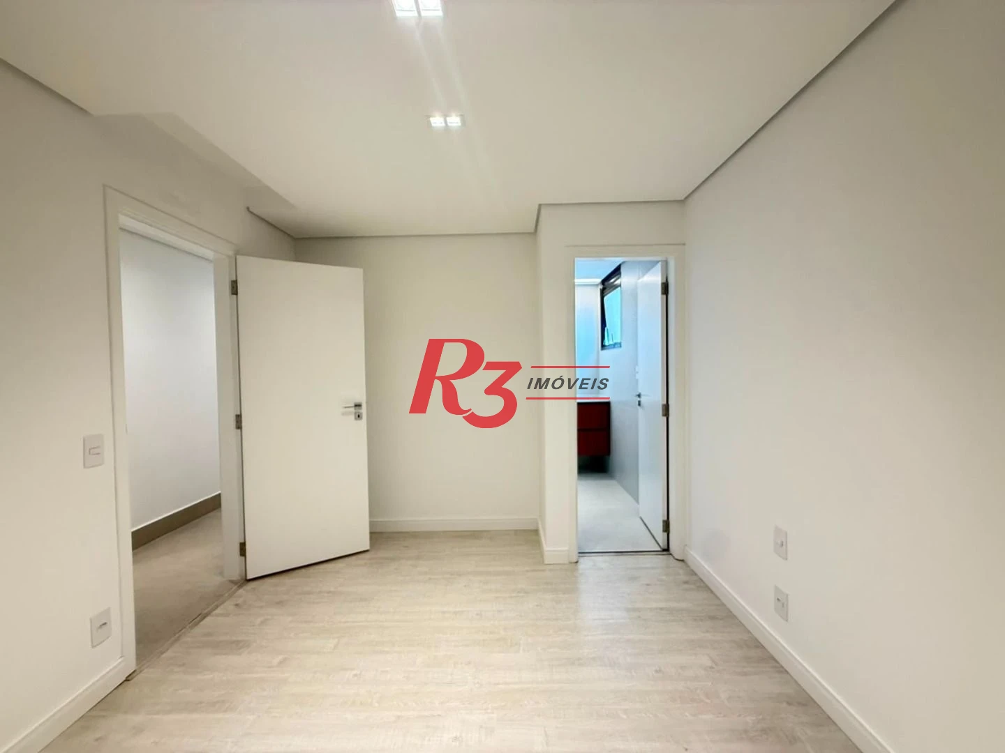 Apartamento com 3 dormitórios à venda, 93 m² por R$ 1.630.000,00 - Boqueirão - Santos/SP