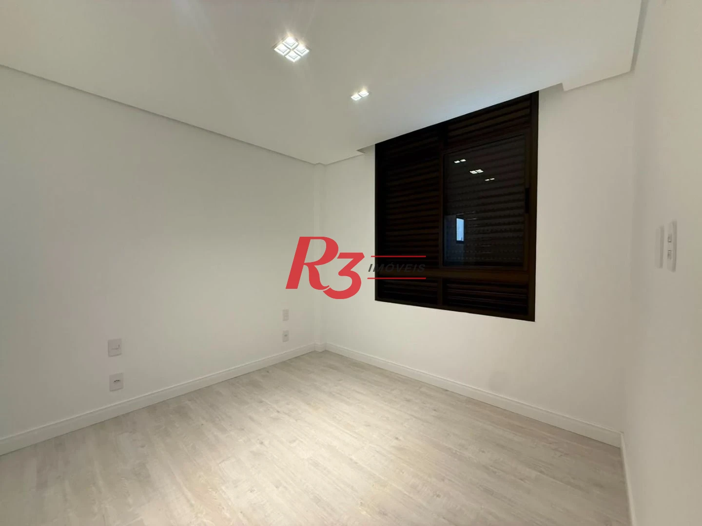 Apartamento com 3 dormitórios à venda, 93 m² por R$ 1.630.000,00 - Boqueirão - Santos/SP