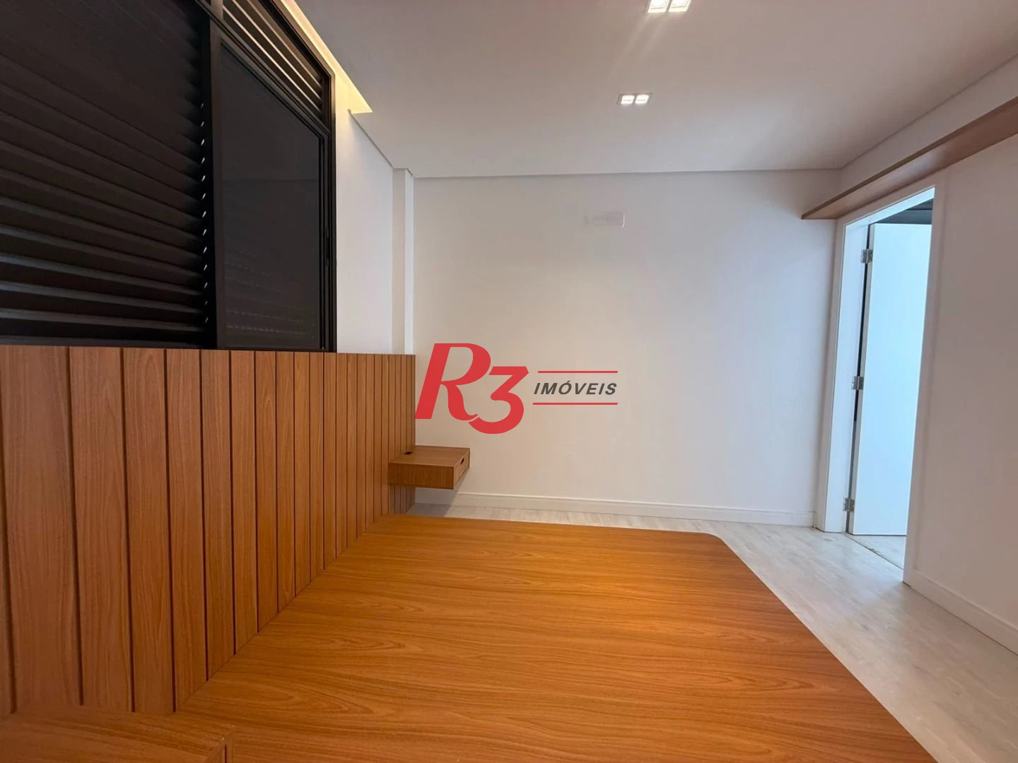 Apartamento com 3 dormitórios à venda, 93 m² por R$ 1.630.000,00 - Boqueirão - Santos/SP