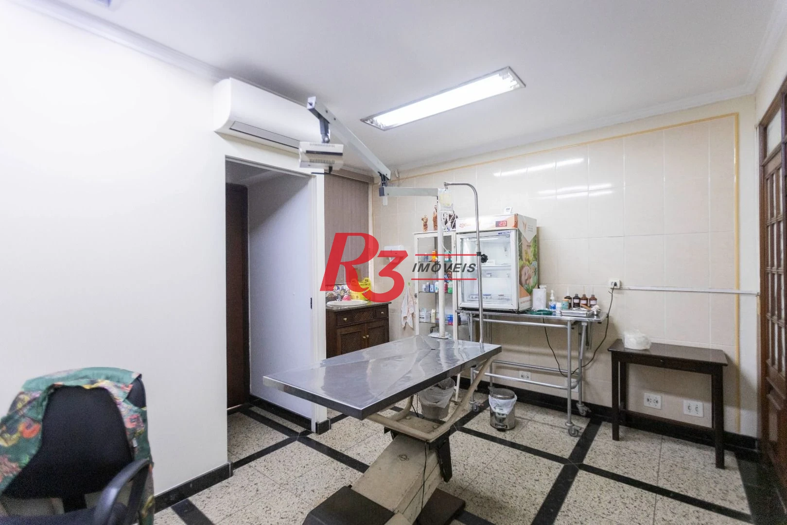 Sobrado com 4 dormitórios, 227 m² - venda por R$ 2.000.000,00 ou aluguel por R$ 9.605,06/mês - Vila Belmiro - Santos/SP