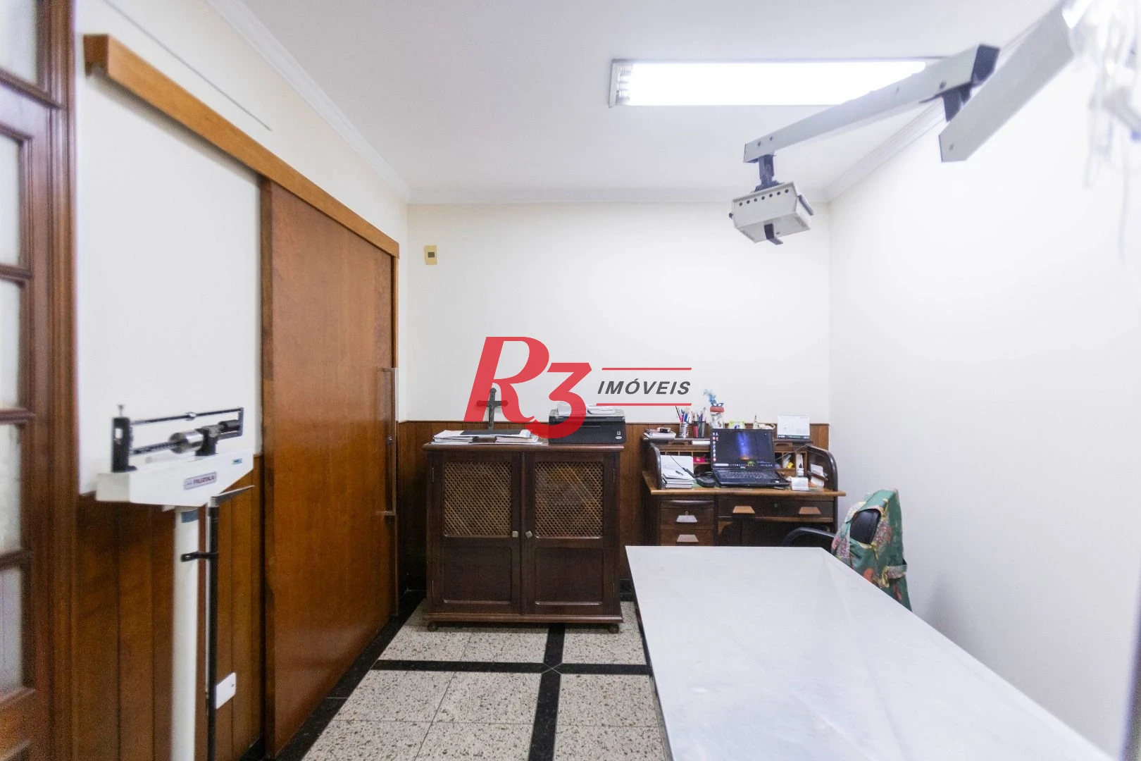 Sobrado com 4 dormitórios, 227 m² - venda por R$ 2.000.000,00 ou aluguel por R$ 9.605,06/mês - Vila Belmiro - Santos/SP