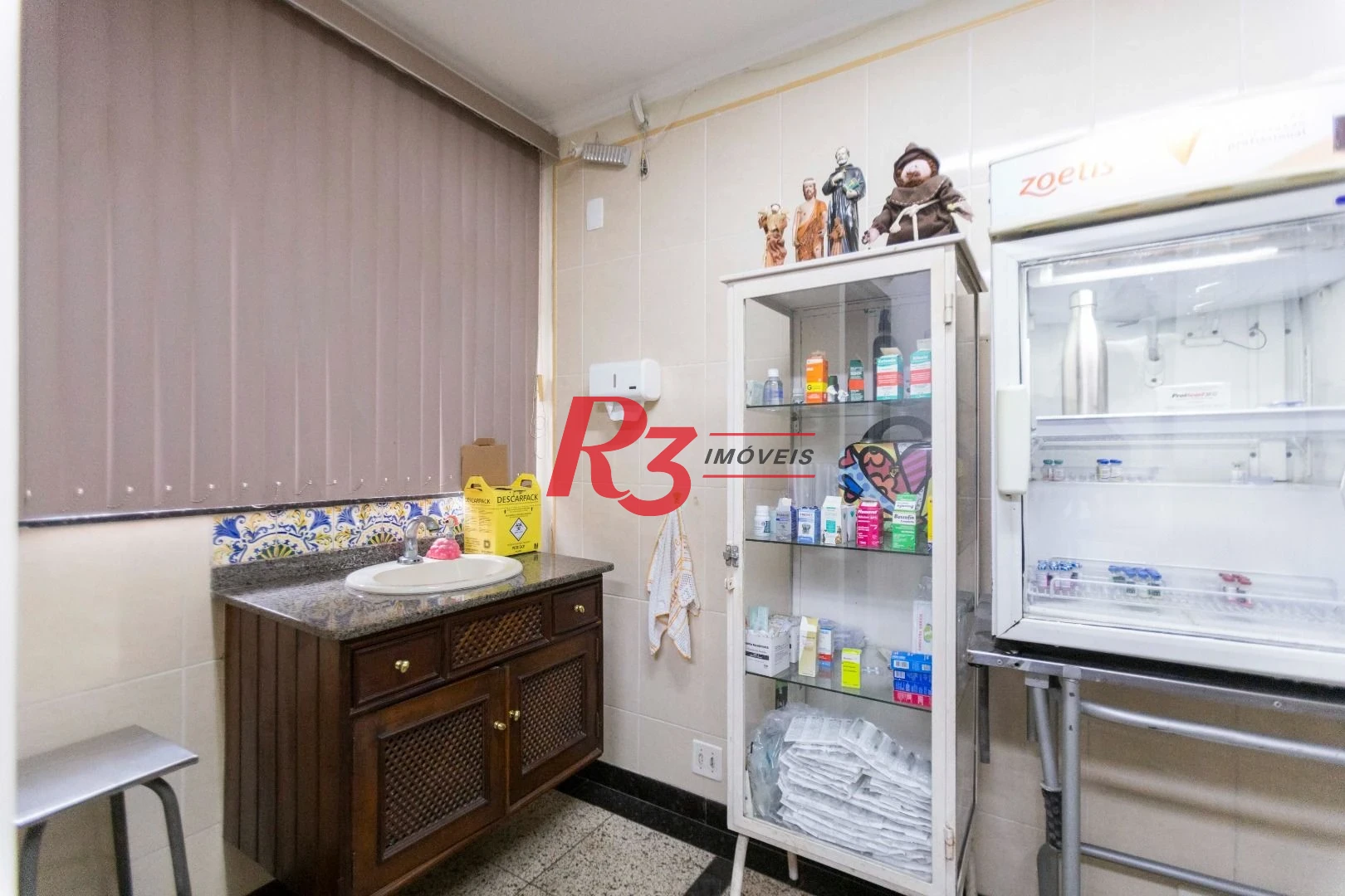 Sobrado com 4 dormitórios, 227 m² - venda por R$ 2.000.000,00 ou aluguel por R$ 9.605,06/mês - Vila Belmiro - Santos/SP