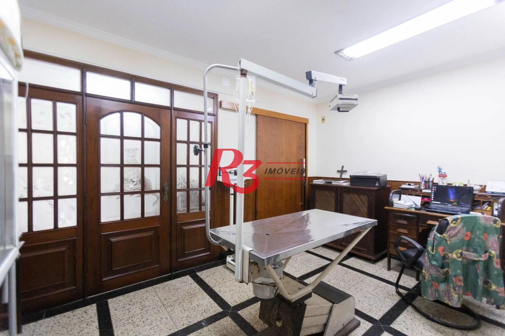 Sobrado com 4 dormitórios, 227 m² - venda por R$ 2.000.000,00 ou aluguel por R$ 9.605,06/mês - Vila Belmiro - Santos/SP