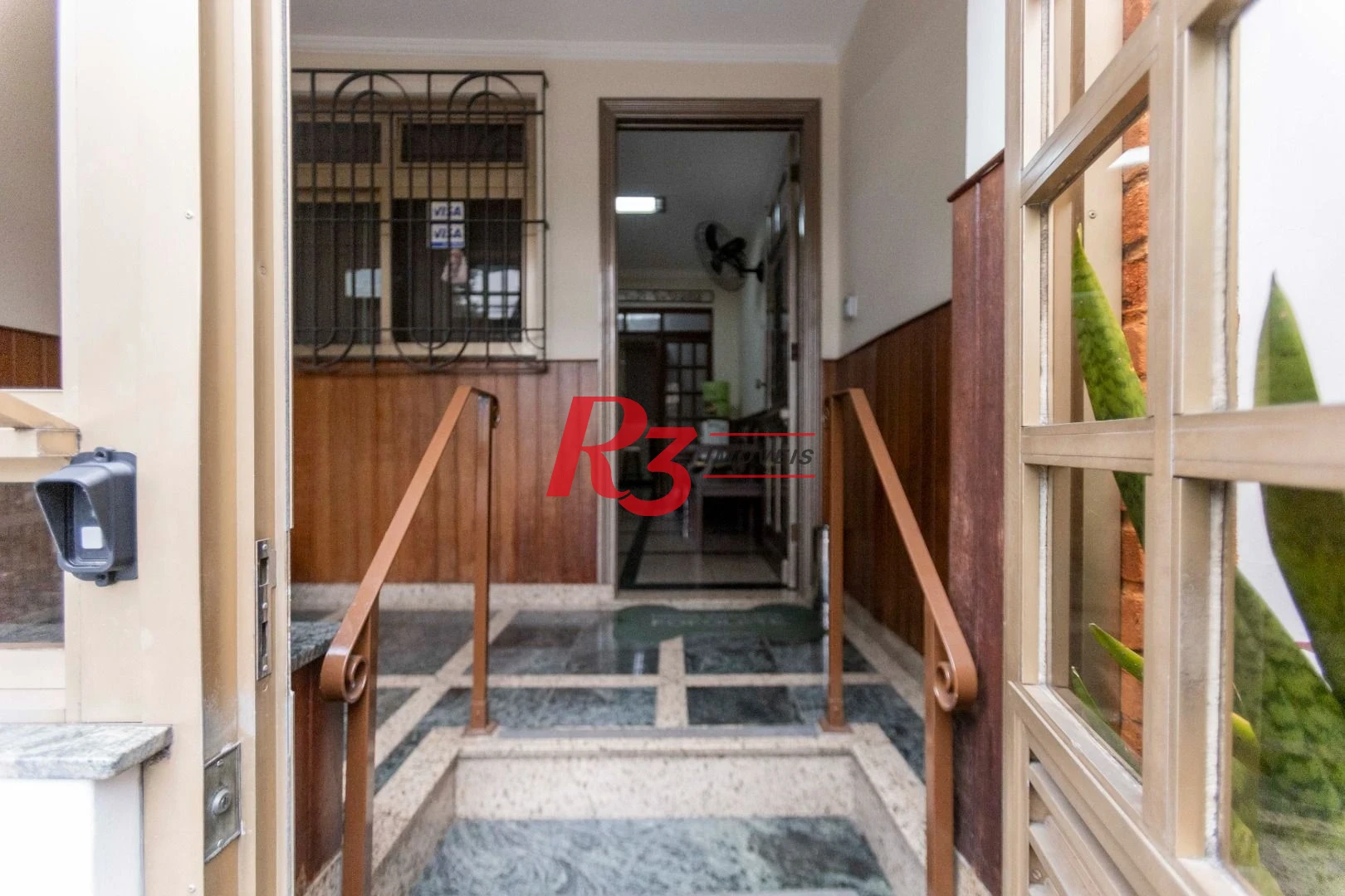 Sobrado com 4 dormitórios, 227 m² - venda por R$ 2.000.000,00 ou aluguel por R$ 9.605,06/mês - Vila Belmiro - Santos/SP