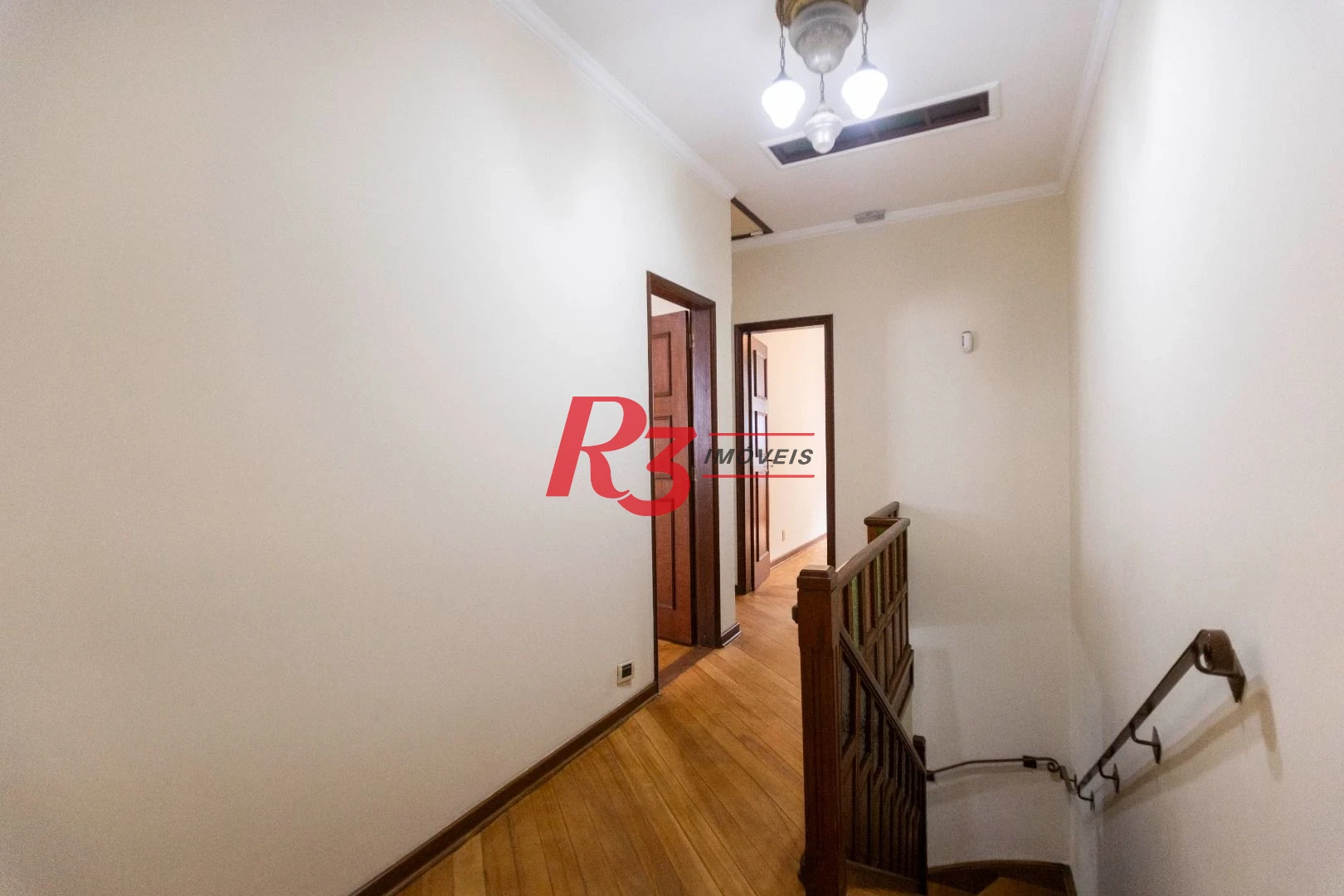 Sobrado com 4 dormitórios, 227 m² - venda por R$ 2.000.000,00 ou aluguel por R$ 9.605,06/mês - Vila Belmiro - Santos/SP