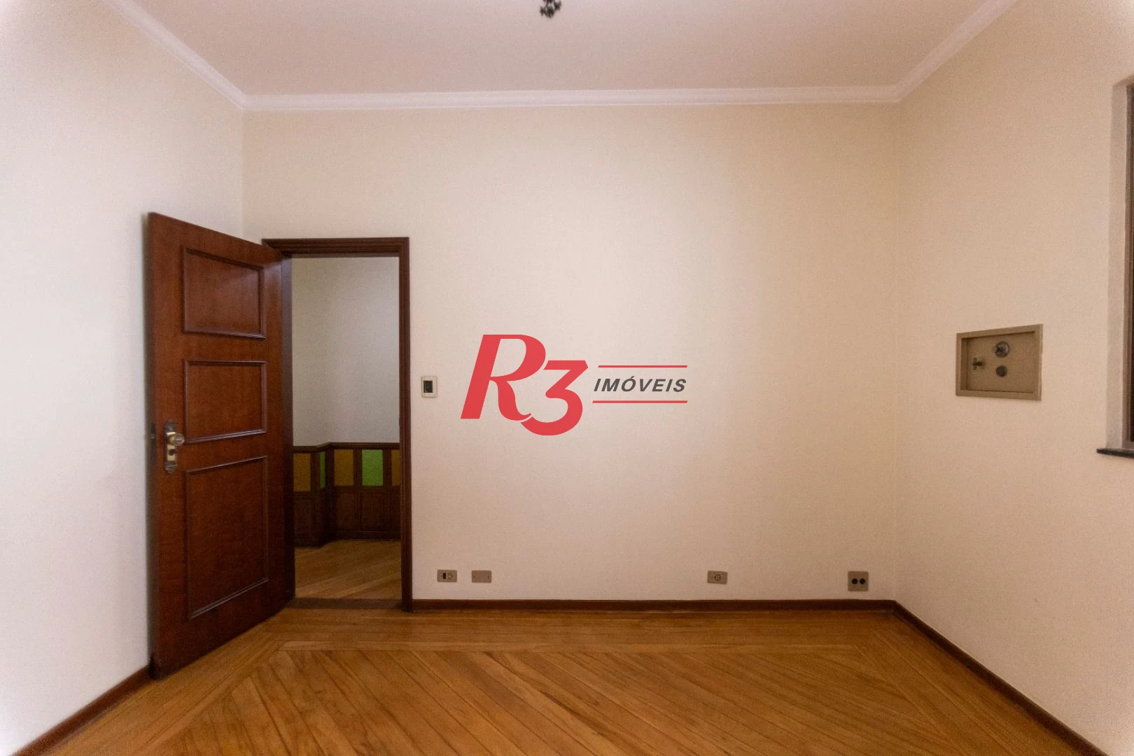 Sobrado com 4 dormitórios, 227 m² - venda por R$ 2.000.000,00 ou aluguel por R$ 9.605,06/mês - Vila Belmiro - Santos/SP