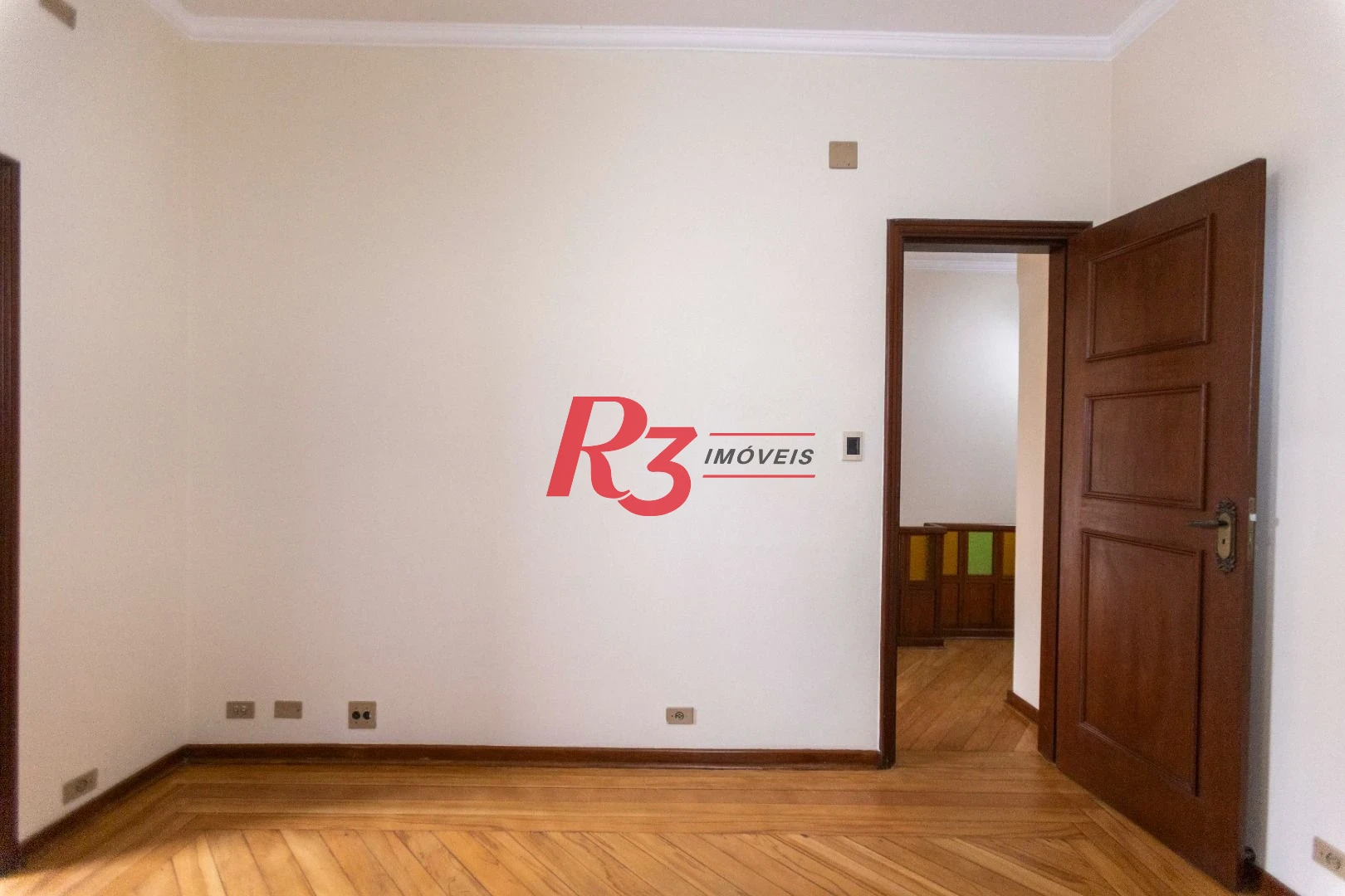 Sobrado com 4 dormitórios, 227 m² - venda por R$ 2.000.000,00 ou aluguel por R$ 9.605,06/mês - Vila Belmiro - Santos/SP