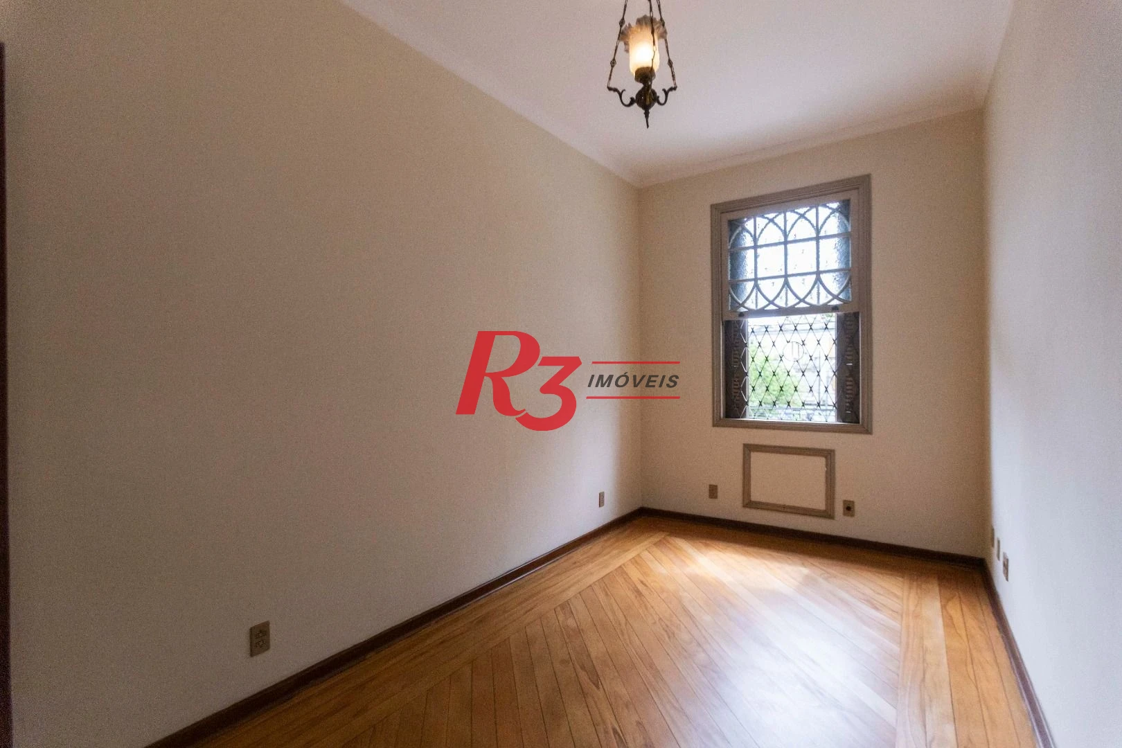 Sobrado com 4 dormitórios, 227 m² - venda por R$ 2.000.000,00 ou aluguel por R$ 9.605,06/mês - Vila Belmiro - Santos/SP