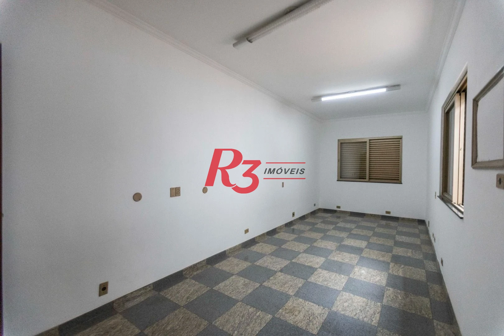 Sobrado com 4 dormitórios, 227 m² - venda por R$ 2.000.000,00 ou aluguel por R$ 9.605,06/mês - Vila Belmiro - Santos/SP
