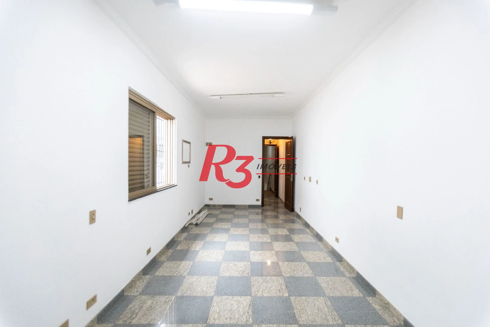 Sobrado com 4 dormitórios, 227 m² - venda por R$ 2.000.000,00 ou aluguel por R$ 9.605,06/mês - Vila Belmiro - Santos/SP