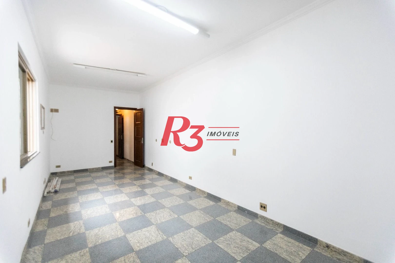 Sobrado com 4 dormitórios, 227 m² - venda por R$ 2.000.000,00 ou aluguel por R$ 9.605,06/mês - Vila Belmiro - Santos/SP