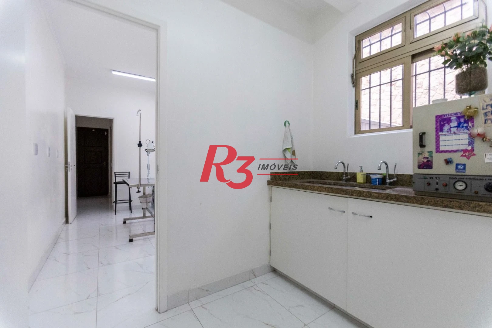 Sobrado com 4 dormitórios, 227 m² - venda por R$ 2.000.000,00 ou aluguel por R$ 9.605,06/mês - Vila Belmiro - Santos/SP