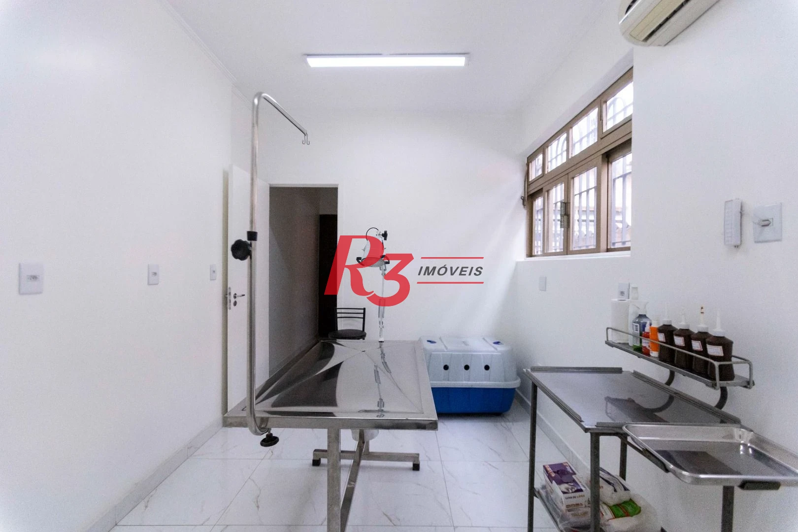 Sobrado com 4 dormitórios, 227 m² - venda por R$ 2.000.000,00 ou aluguel por R$ 9.605,06/mês - Vila Belmiro - Santos/SP