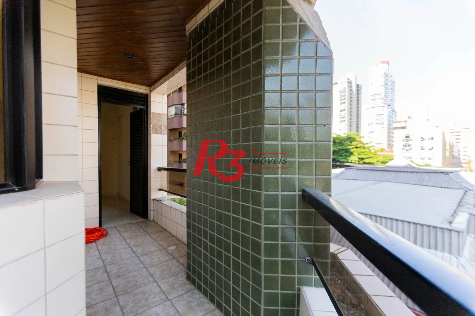 Apartamento com 3 dormitórios à venda, 188 m² por R$ 1.385.000,00 - Gonzaga - Santos/SP