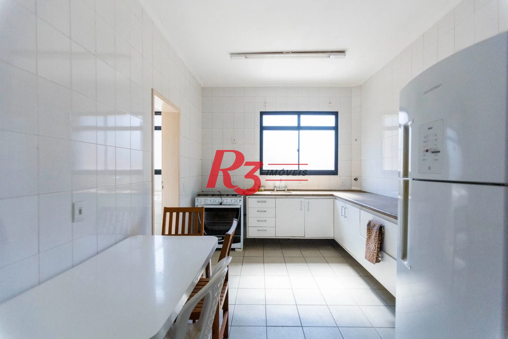 Apartamento com 3 dormitórios à venda, 188 m² por R$ 1.385.000,00 - Gonzaga - Santos/SP