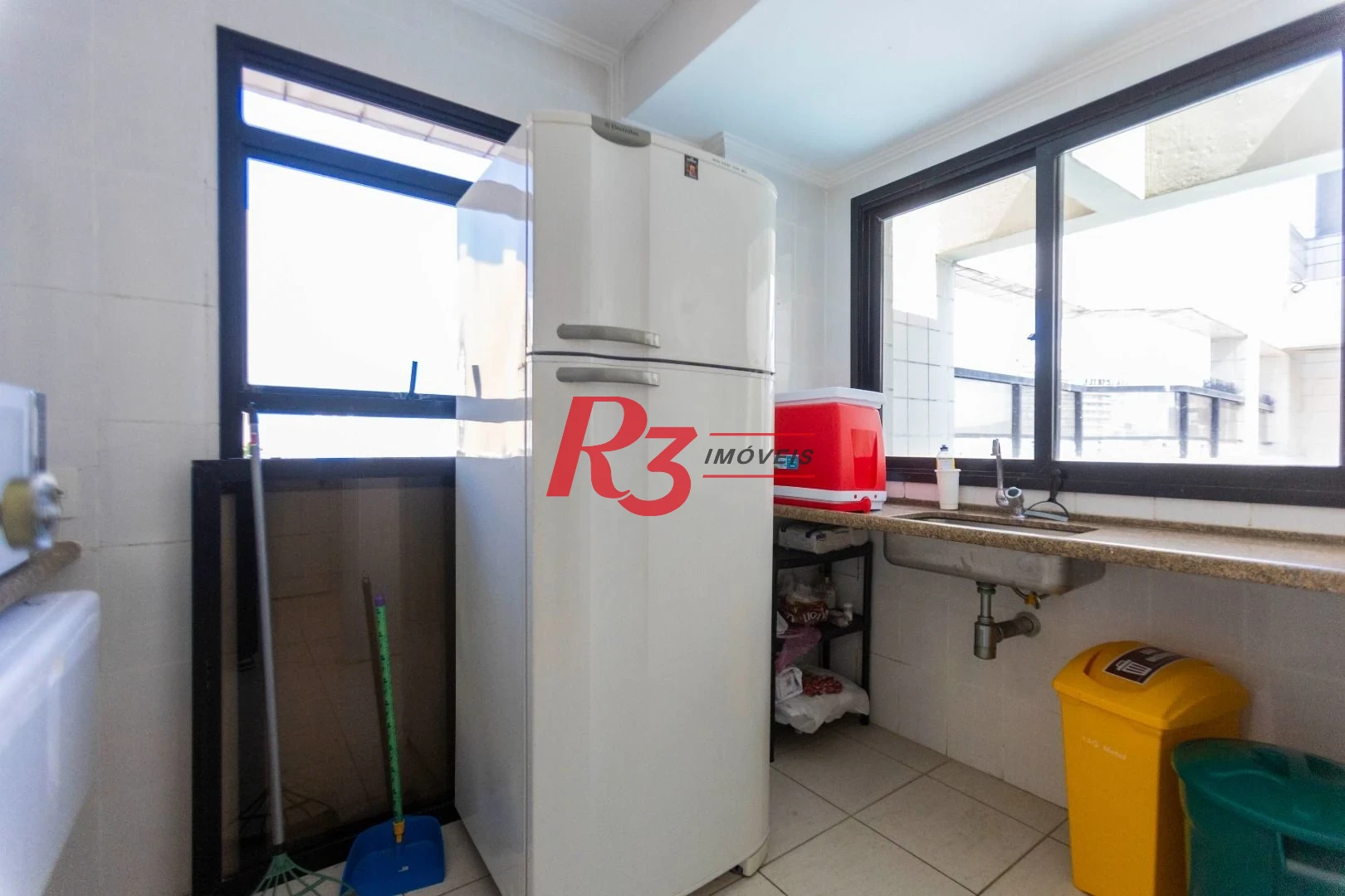 Apartamento com 3 dormitórios à venda, 188 m² por R$ 1.385.000,00 - Gonzaga - Santos/SP
