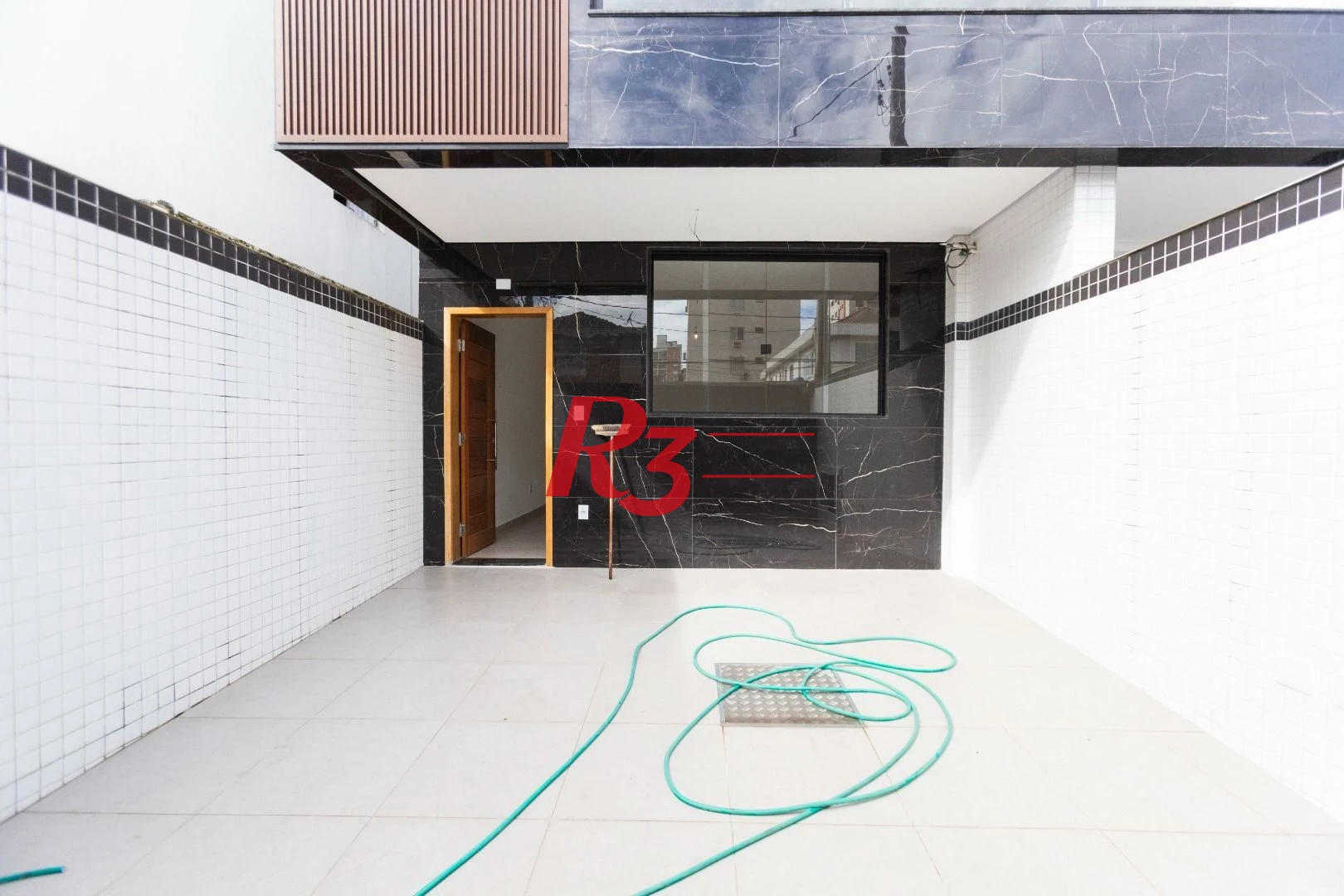 Casa com 3 dormitórios à venda, 150 m² por R$ 1.300.000,00 - Aparecida - Santos/SP