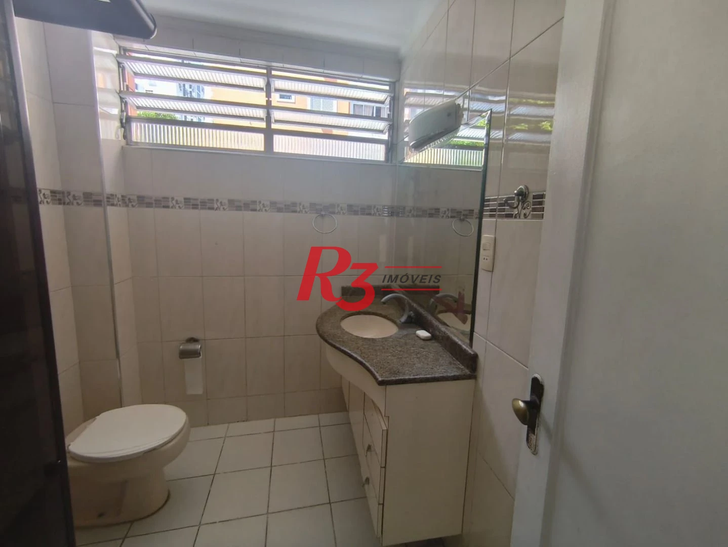 Apartamento com 3 dormitórios para alugar, 140 m² por R$ 4.500,00/mês - Gonzaga - Santos/SP