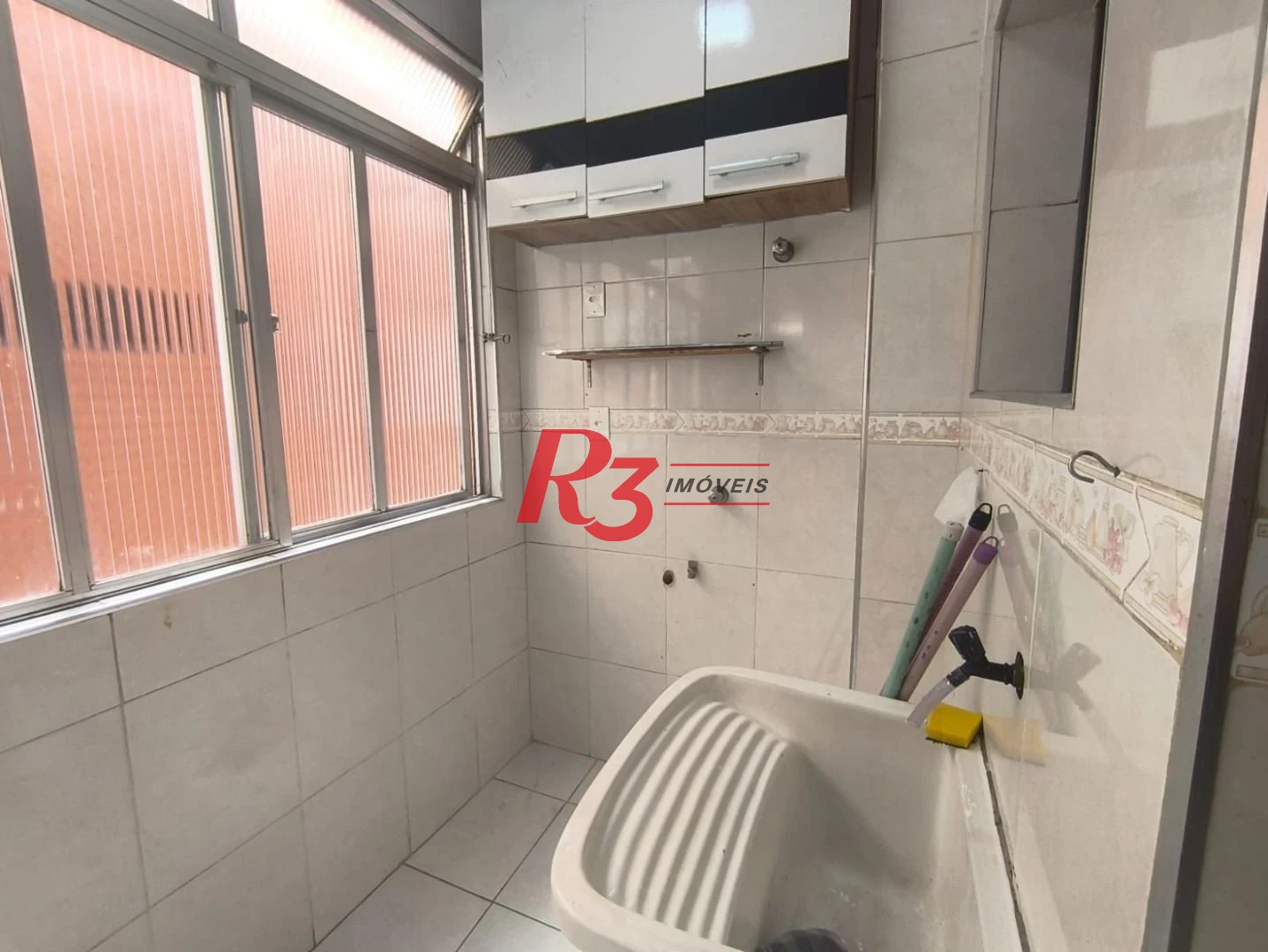 Apartamento com 3 dormitórios para alugar, 140 m² por R$ 4.500,00/mês - Gonzaga - Santos/SP