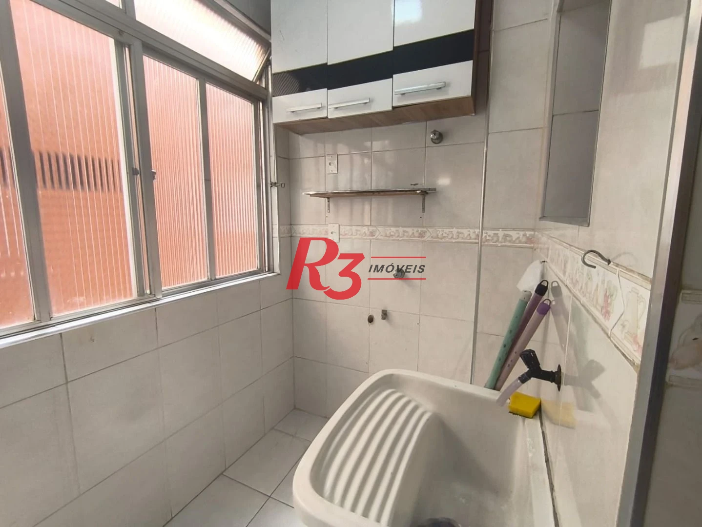 Apartamento com 3 dormitórios para alugar, 140 m² por R$ 4.500,00/mês - Gonzaga - Santos/SP