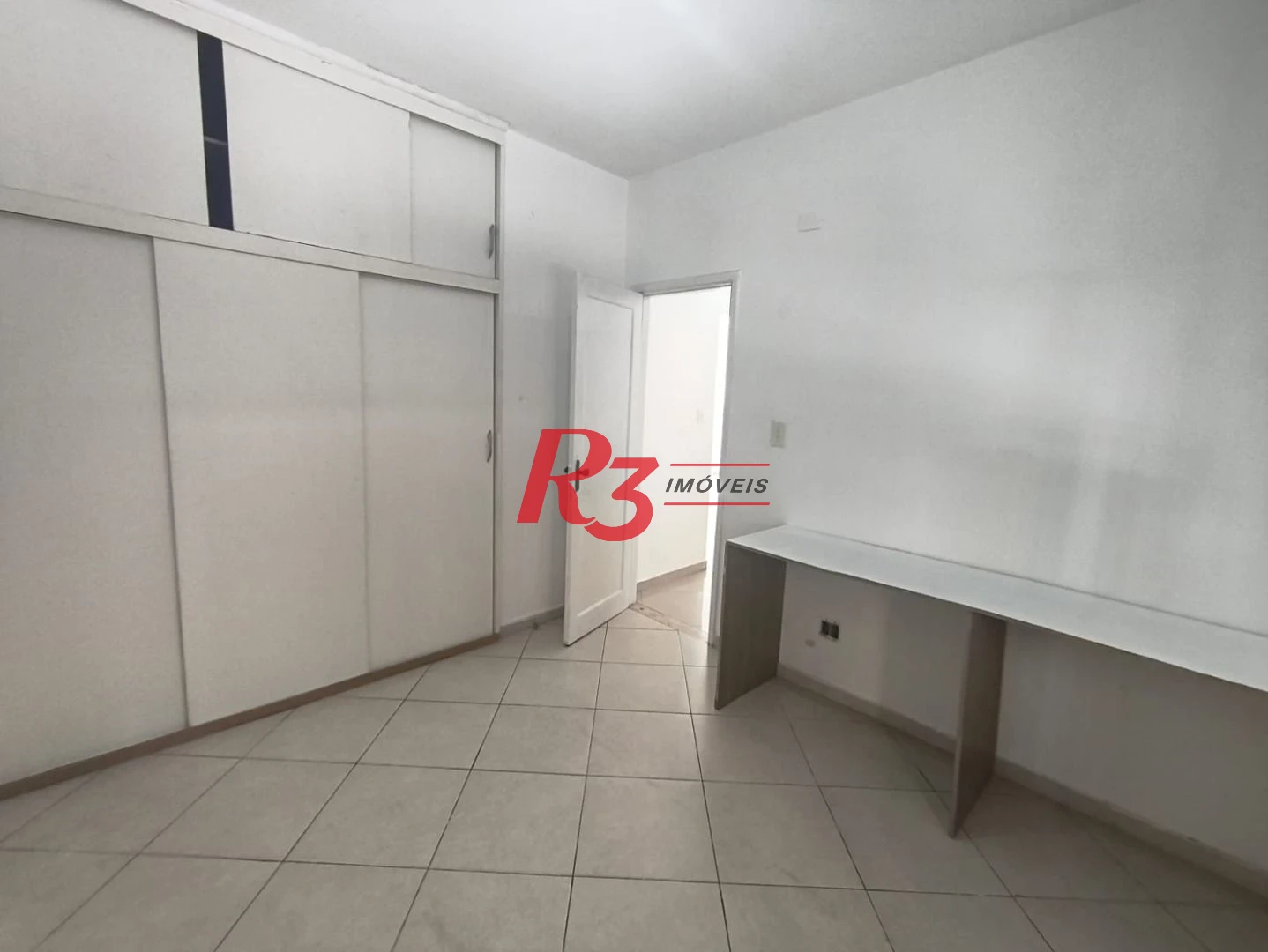 Apartamento com 3 dormitórios para alugar, 140 m² por R$ 4.500,00/mês - Gonzaga - Santos/SP