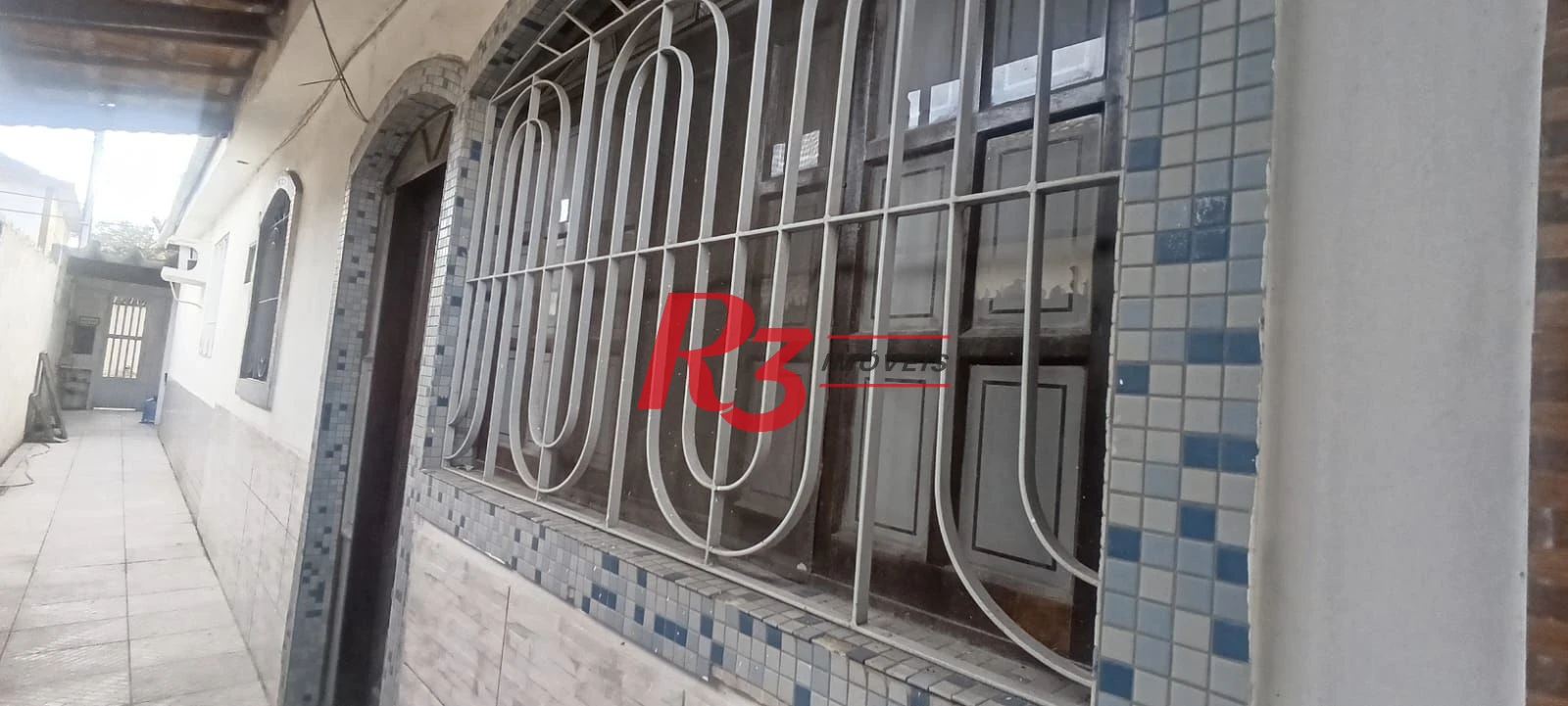 Casa à venda na Vila São Jorge, em Santos, com 2 quartos, 43 m², 1 vaga de garagem! e quintal com churrasqueira!