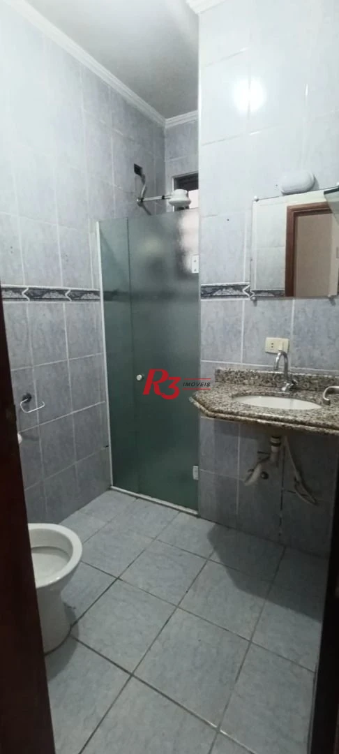 Casa à venda na Vila São Jorge, em Santos, com 2 quartos, 43 m², 1 vaga de garagem! e quintal com churrasqueira!