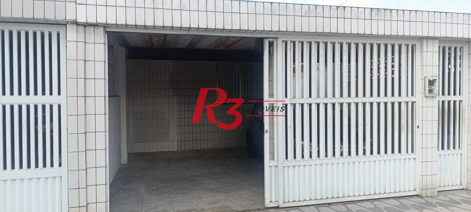 Casa à venda na Vila São Jorge, em Santos, com 2 quartos, 43 m², 1 vaga de garagem! e quintal com churrasqueira!