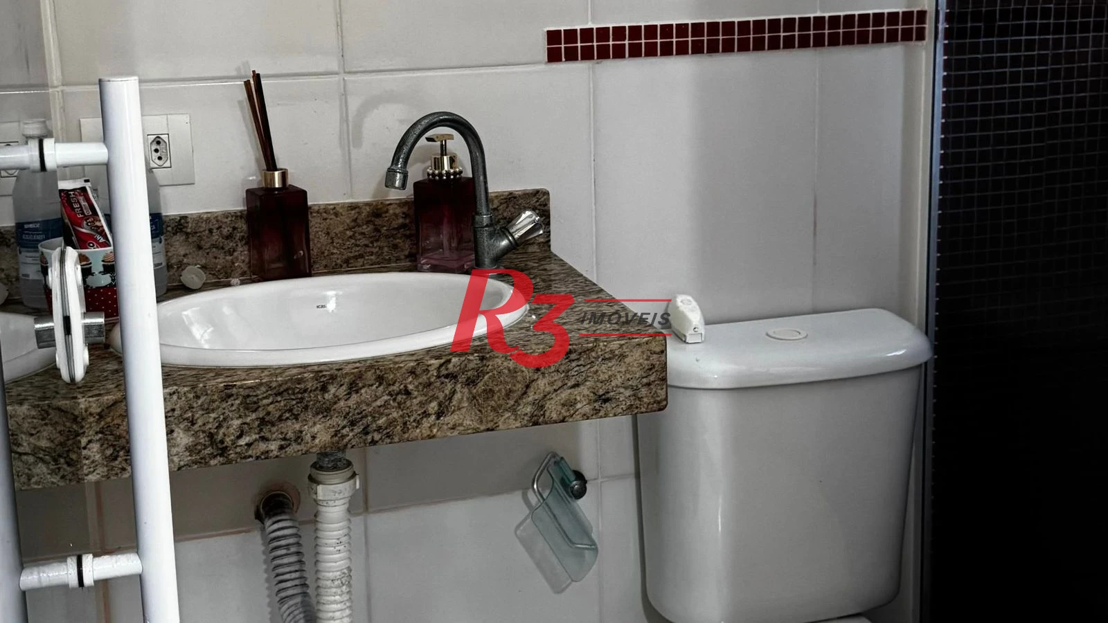 Casa à venda, 138 m² por R$ 695.000,00 - Jardim Imperador - Praia Grande/SP