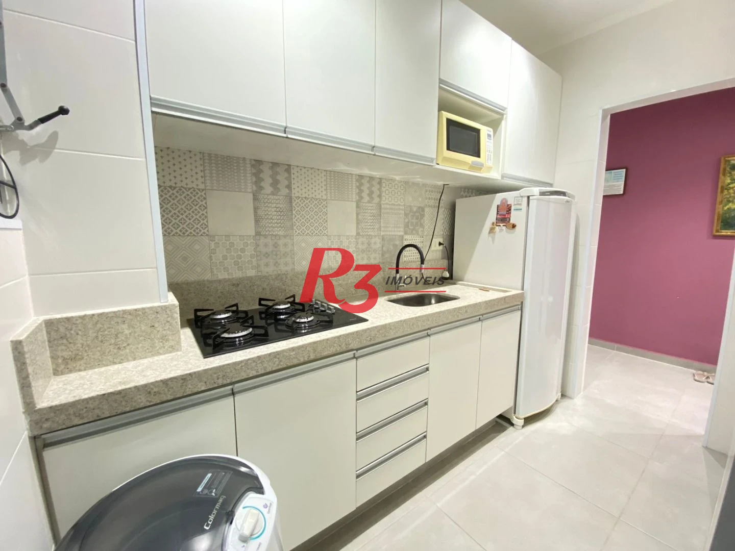 Kitnet com 1 dormitório, 38 m² - venda por R$ 300.000,00 ou aluguel por R$ 3.010,00/mês - Centro - São Vicente/SP