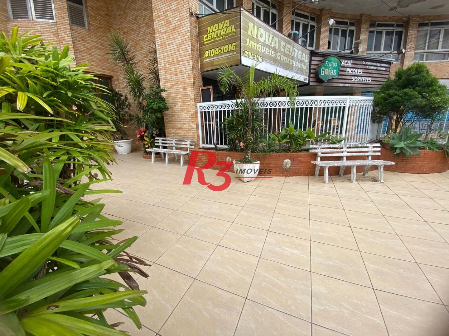 Kitnet com 1 dormitório, 38 m² - venda por R$ 300.000,00 ou aluguel por R$ 3.010,00/mês - Centro - São Vicente/SP