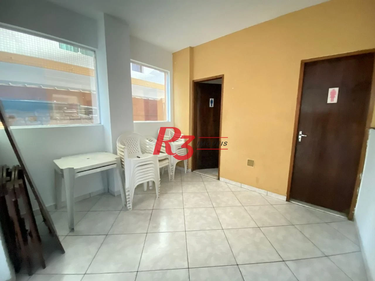 Kitnet com 1 dormitório, 38 m² - venda por R$ 300.000,00 ou aluguel por R$ 3.010,00/mês - Centro - São Vicente/SP
