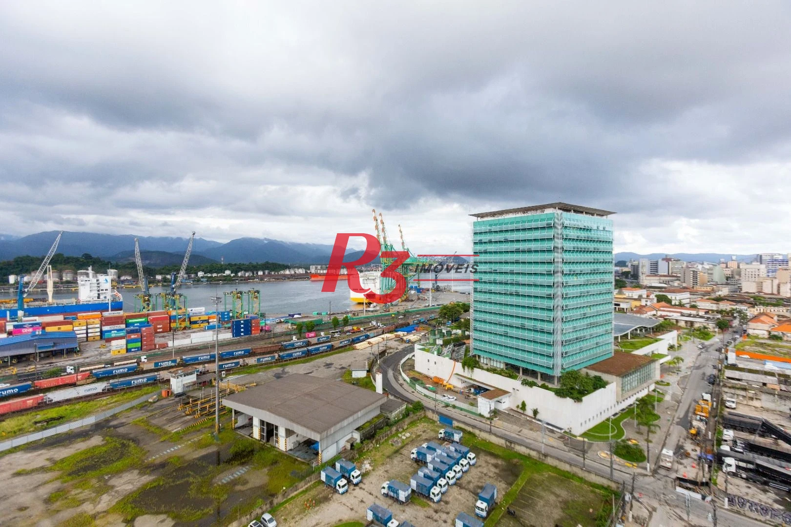 Sala para alugar, 50 m² por R$ 7.071,00/mês - Valongo - Santos/SP