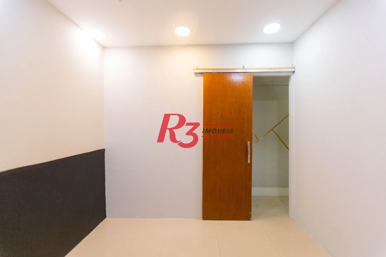 Sala para alugar, 43 m² por R$ 3.200,00/mês - Encruzilhada - Santos/SP