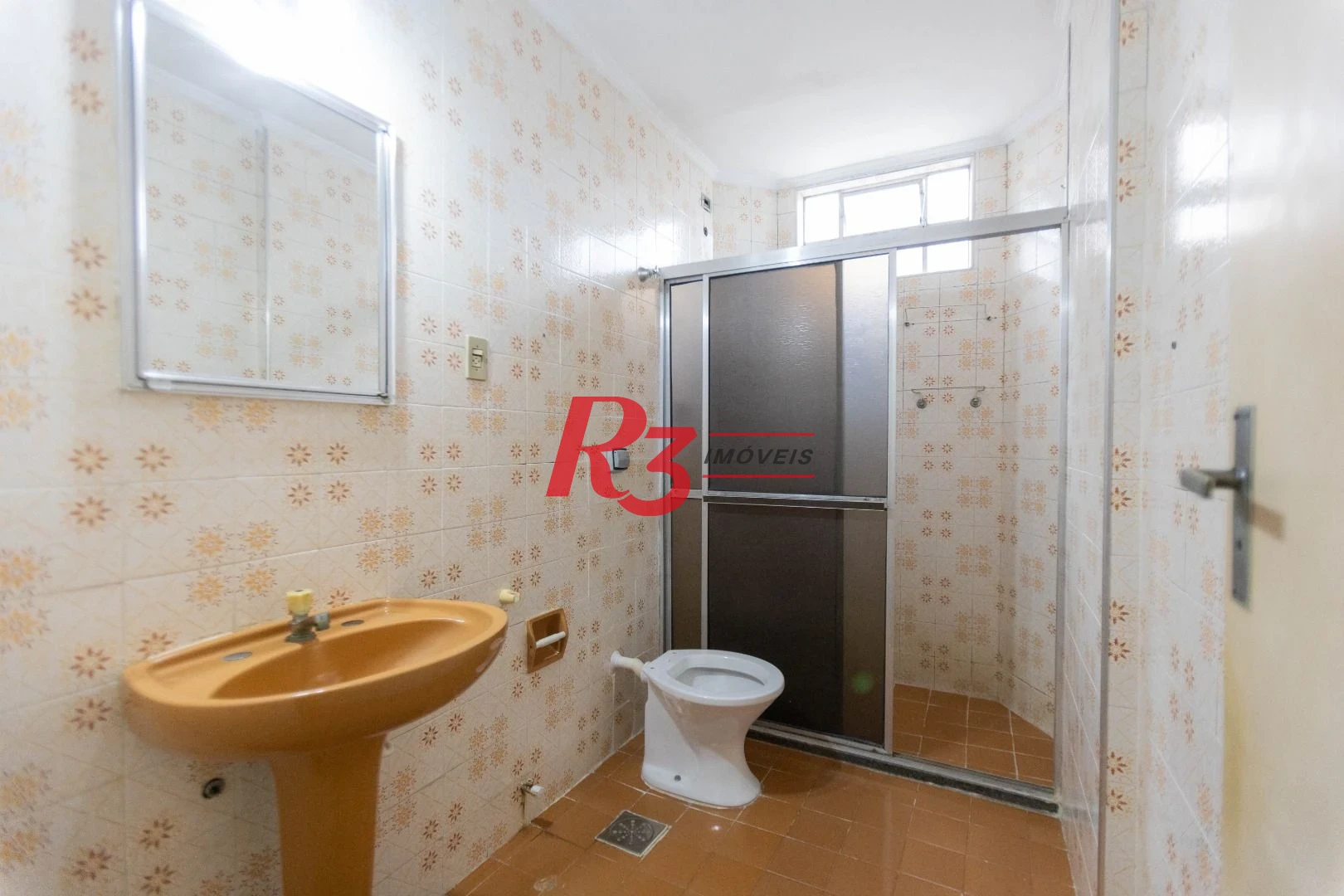 Apartamento com 2 dormitórios à venda, 91 m² por R$ 620.000,00 - Gonzaga - Santos/SP
