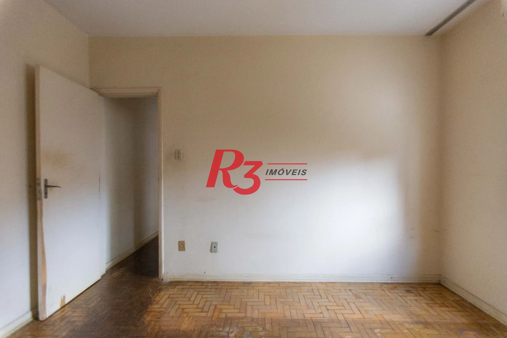 Apartamento com 2 dormitórios à venda, 91 m² por R$ 620.000,00 - Gonzaga - Santos/SP