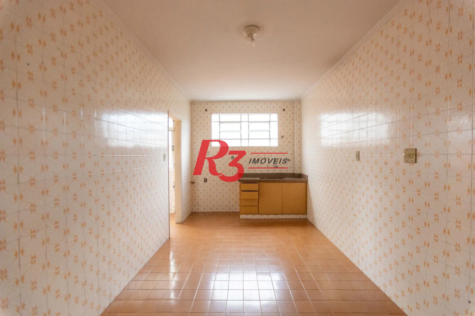 Apartamento com 2 dormitórios à venda, 91 m² por R$ 620.000,00 - Gonzaga - Santos/SP