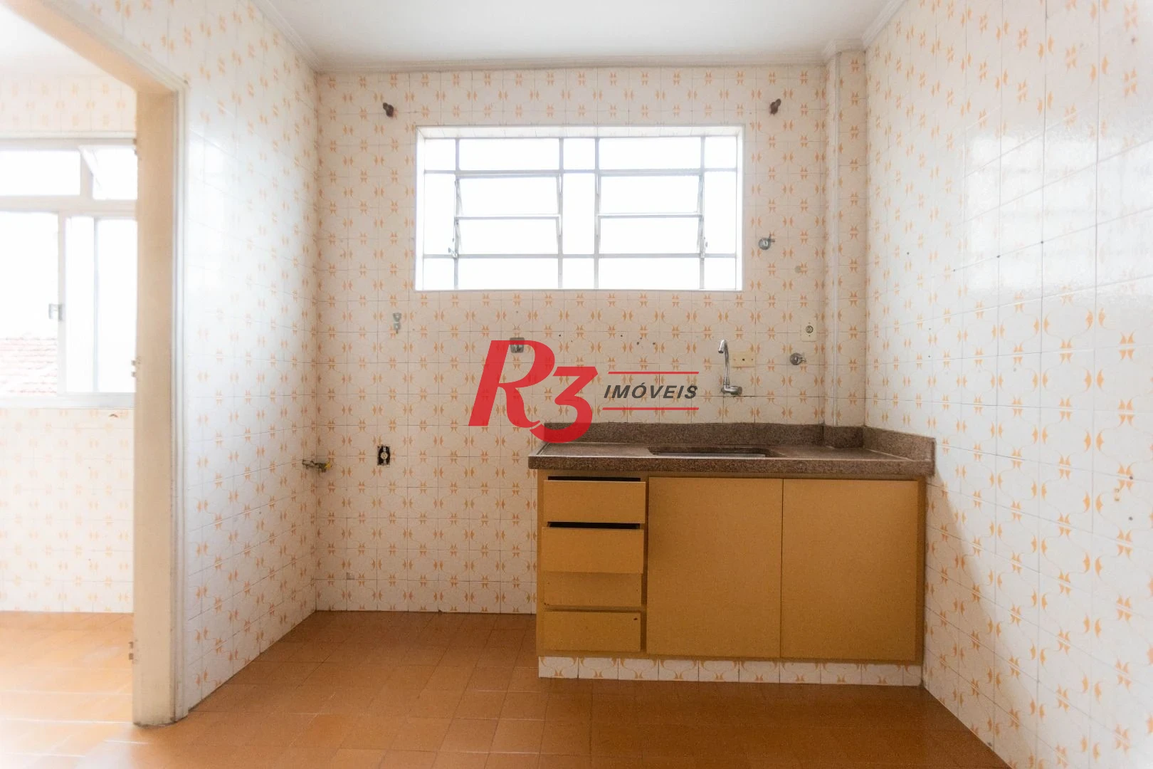 Apartamento com 2 dormitórios à venda, 91 m² por R$ 620.000,00 - Gonzaga - Santos/SP