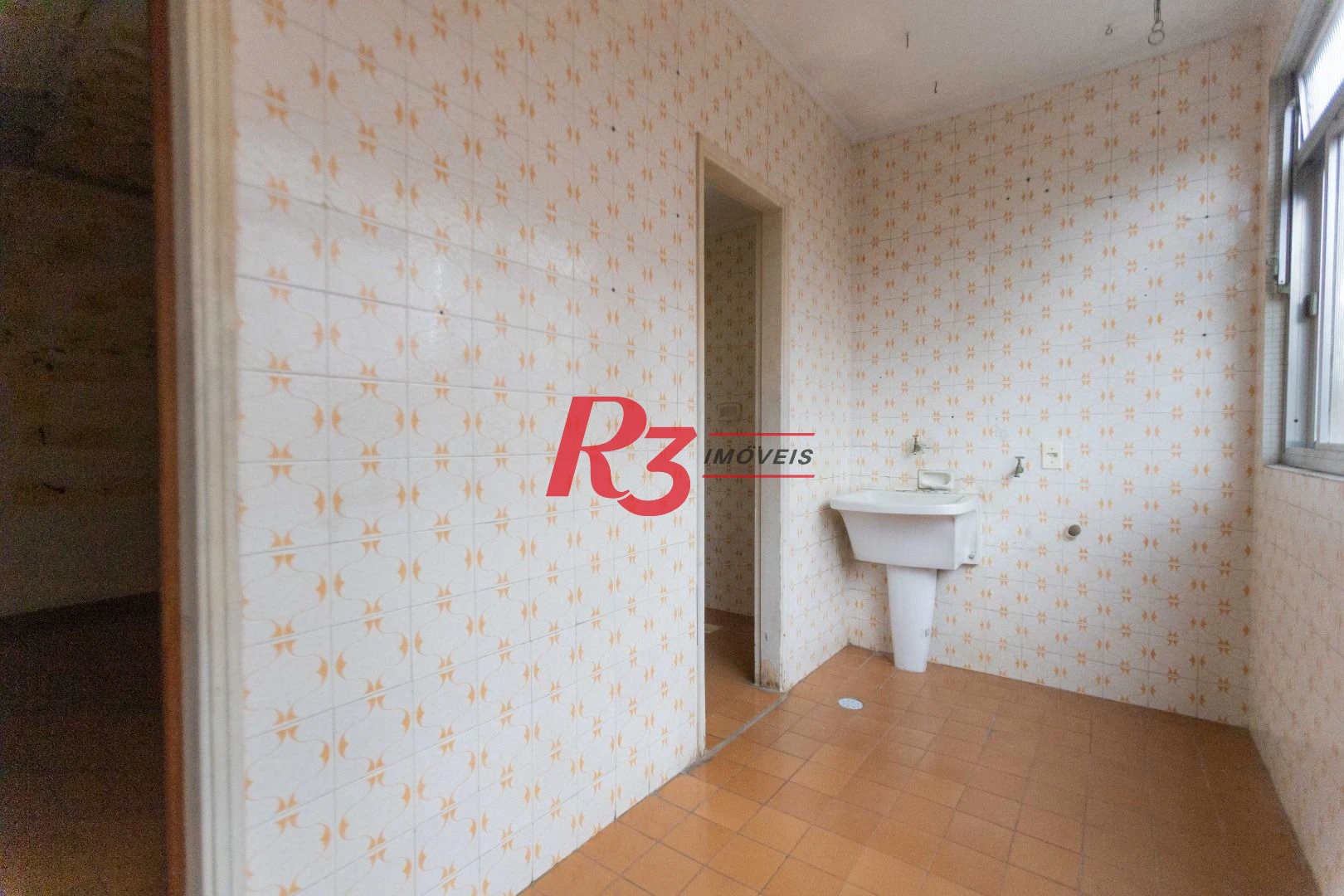 Apartamento com 2 dormitórios à venda, 91 m² por R$ 620.000,00 - Gonzaga - Santos/SP