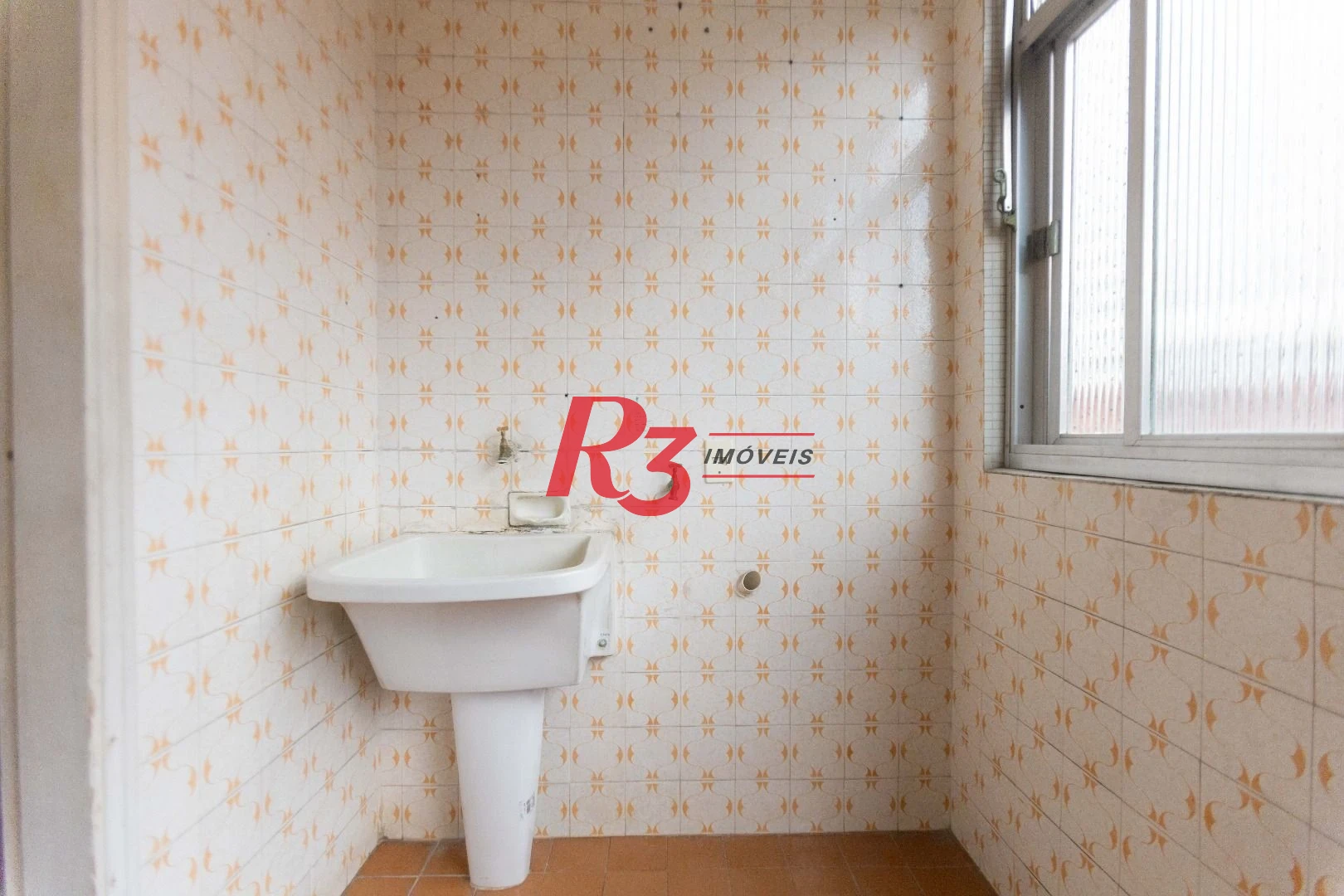 Apartamento com 2 dormitórios à venda, 91 m² por R$ 620.000,00 - Gonzaga - Santos/SP