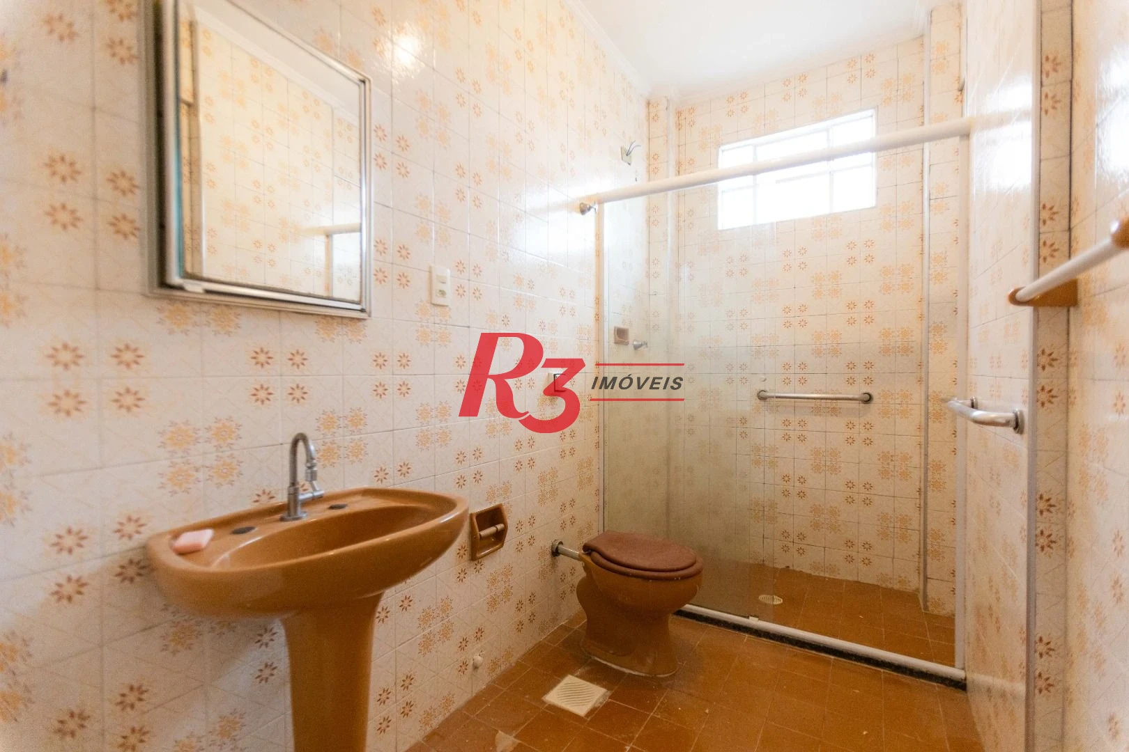 Apartamento com 2 dormitórios à venda, 91 m² por R$ 650.000,00 - Gonzaga - Santos/SP