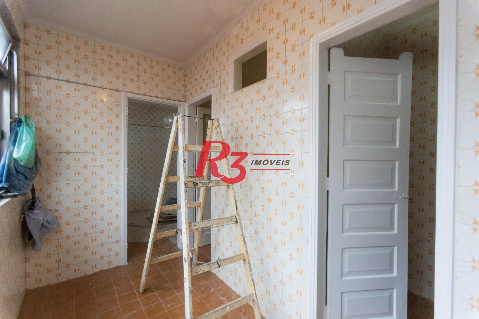 Apartamento com 2 dormitórios à venda, 91 m² por R$ 650.000,00 - Gonzaga - Santos/SP
