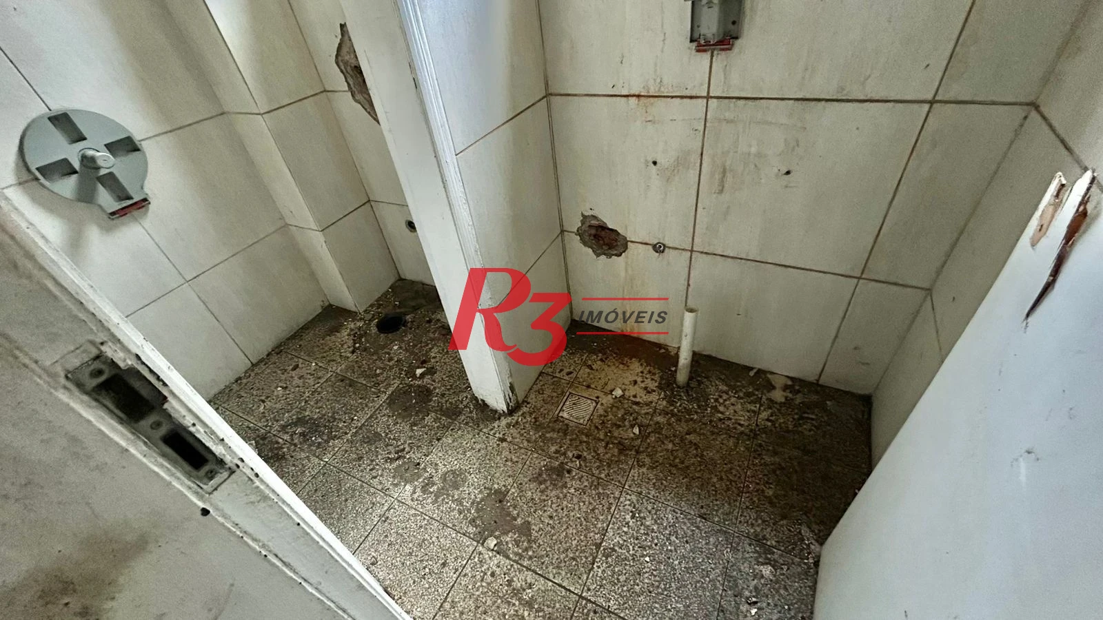 Prédio, 1300 m² - venda por R$ 5.000.000,00 ou aluguel por R$ 61.001,00/mês - Vila Cascatinha - São Vicente/SP