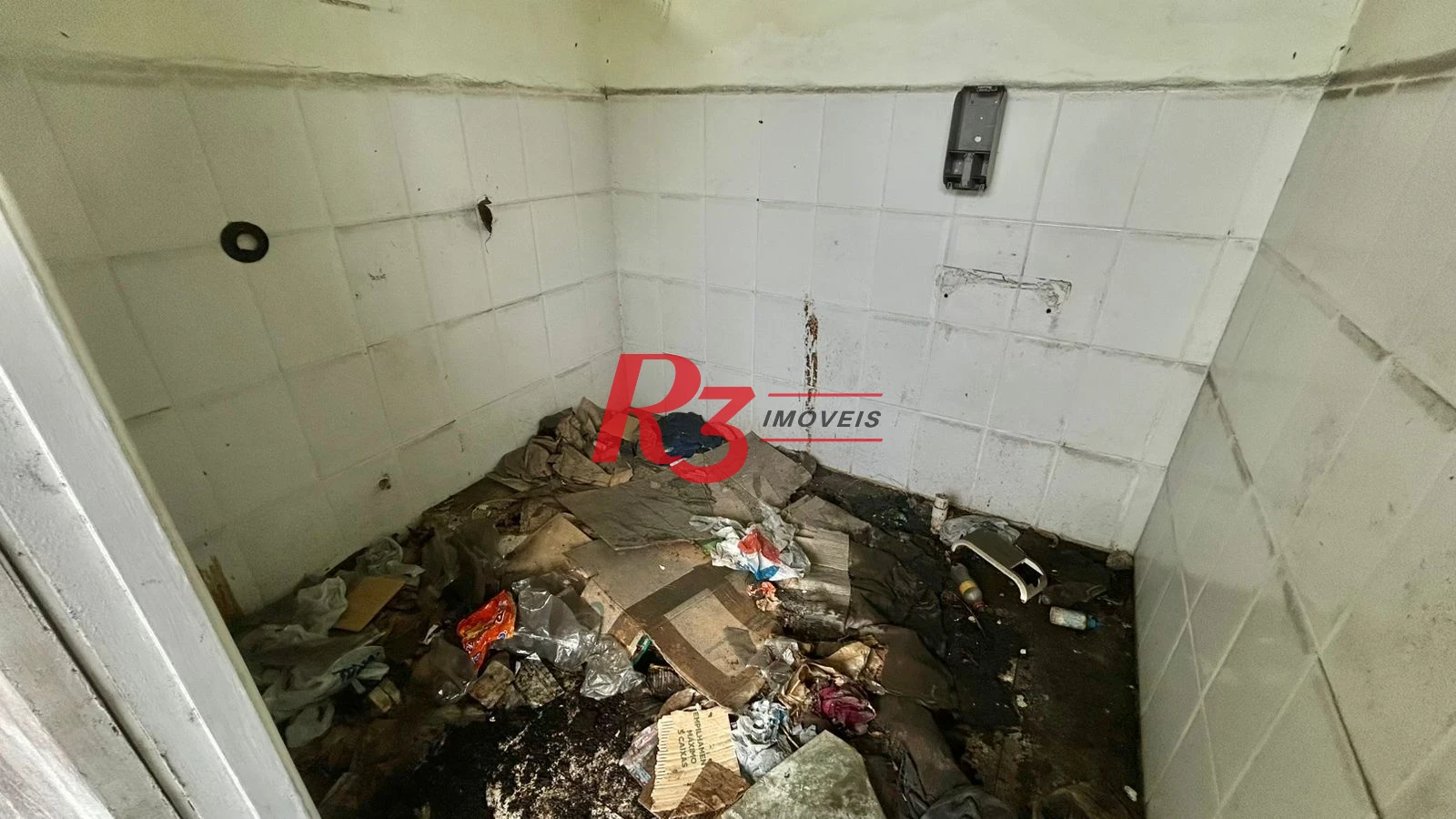 Prédio, 1300 m² - venda por R$ 5.000.000,00 ou aluguel por R$ 61.001,00/mês - Vila Cascatinha - São Vicente/SP