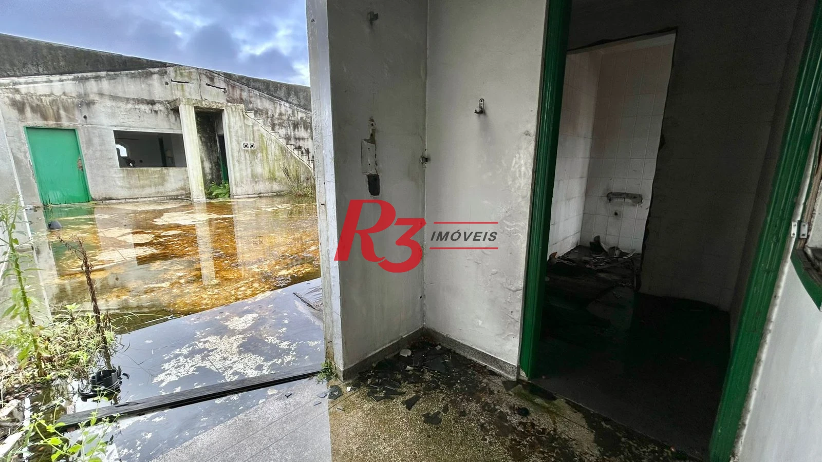 Prédio, 1300 m² - venda por R$ 5.000.000,00 ou aluguel por R$ 61.001,00/mês - Vila Cascatinha - São Vicente/SP